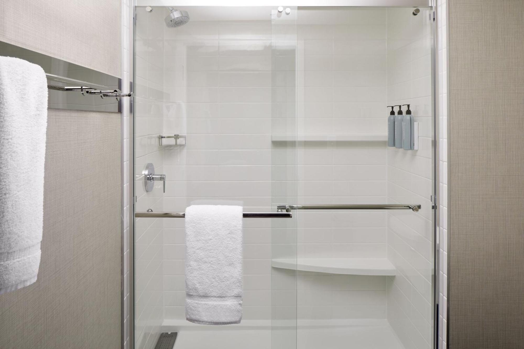 Residence Inn By Marriott Montreal Airport Dorval Dış mekan fotoğraf
