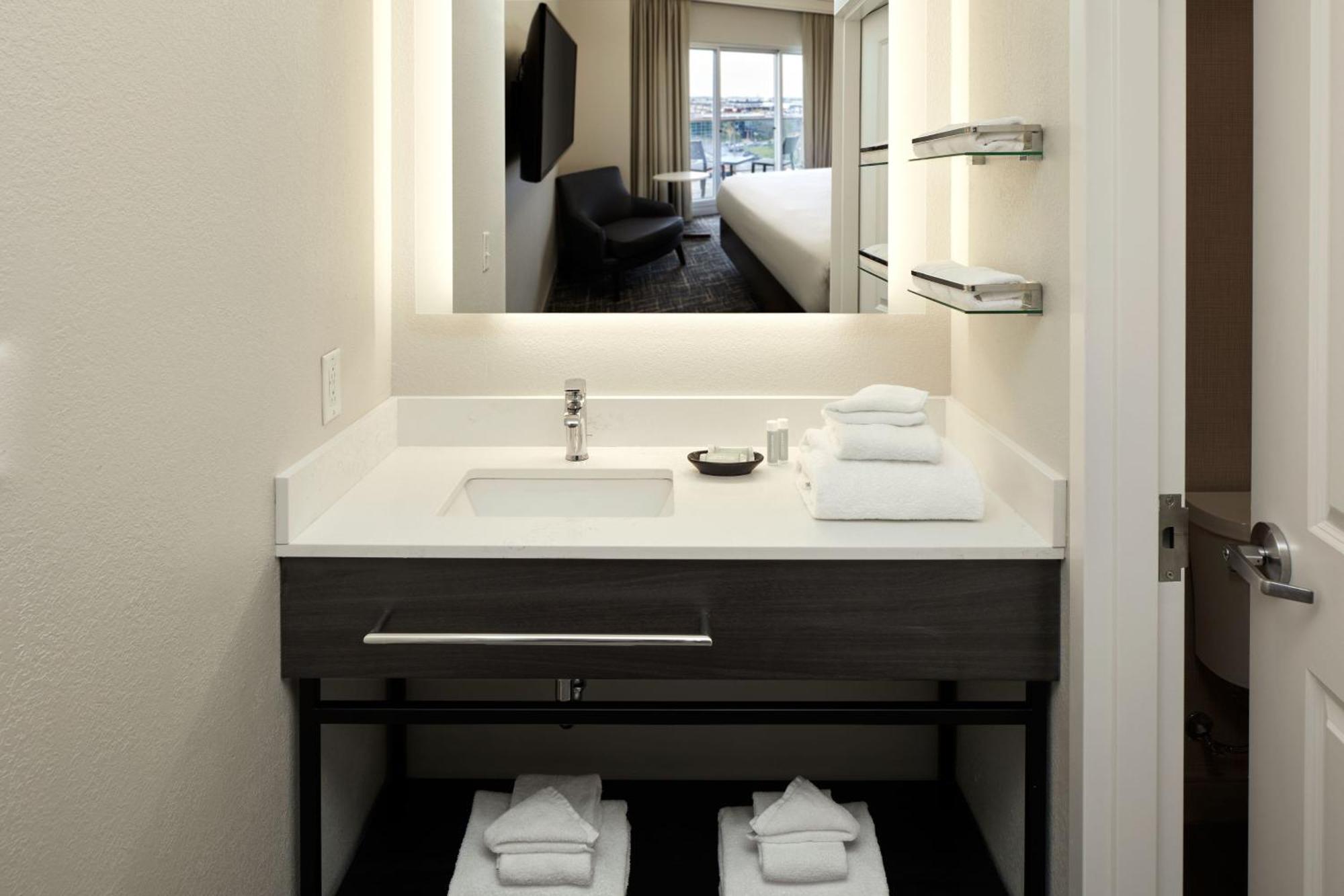 Residence Inn By Marriott Montreal Airport Dorval Dış mekan fotoğraf